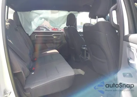 2021 Ram 1500 Big Horn 4X2 6'4 Box z USA, uszkodzony, nr VIN 1C6RREMT4MN691404